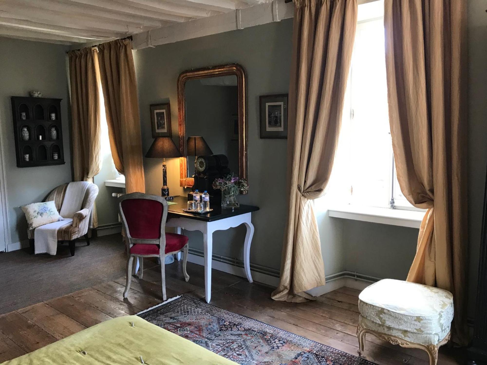 Hotel Tanquerey De La Rochaisiere Кутанс Екстер'єр фото